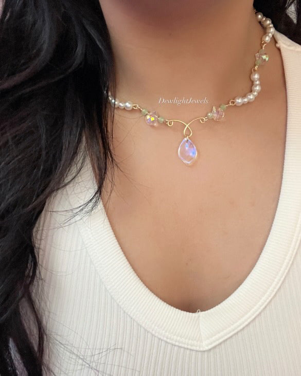 Aurora Dewdrop Necklace